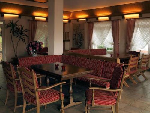 Hotel-Pension Ursula Бад Захса Екстериор снимка