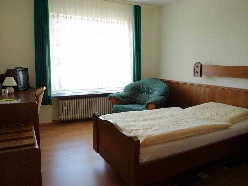 Hotel-Pension Ursula Бад Захса Екстериор снимка