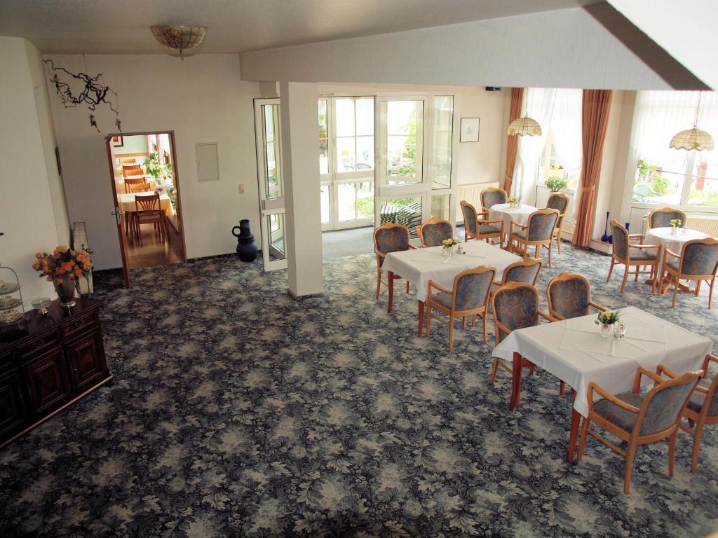 Hotel-Pension Ursula Бад Захса Екстериор снимка