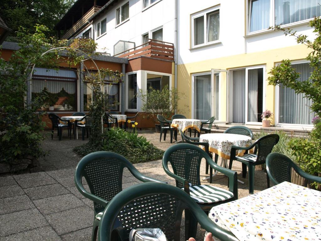Hotel-Pension Ursula Бад Захса Екстериор снимка